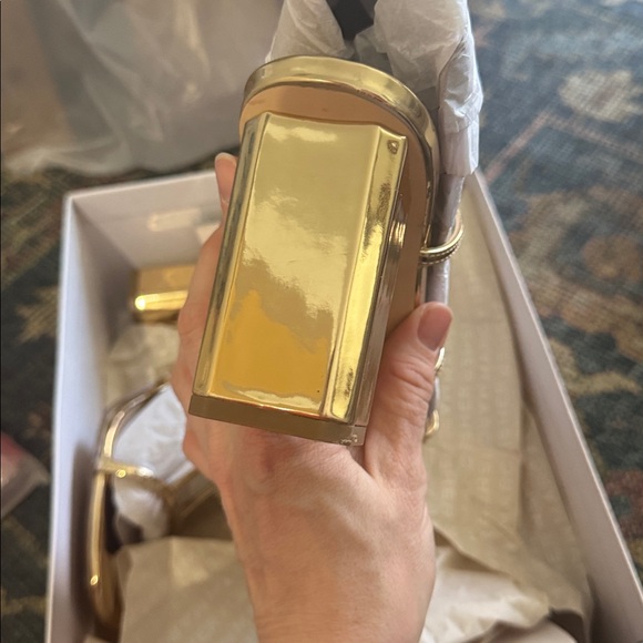 *NEW* MARC FISHER NORENE SANDAL GOLD SIZE 10 - Picture 5 of 8